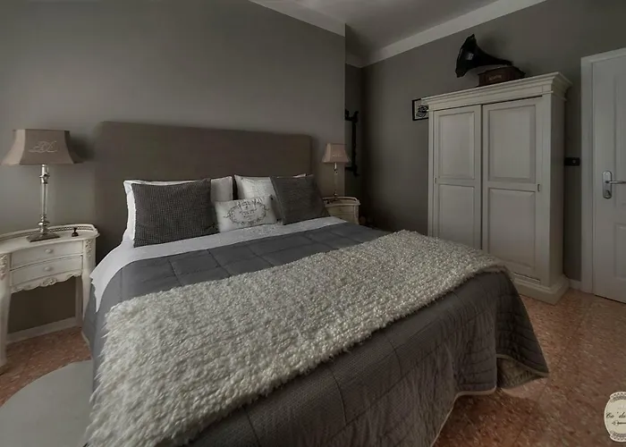 Bed & Breakfast Ca' Du Ale 4*